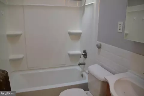 Bath - 83 Springton Rd, Upper Darby, PA 19082 photo 1 of 3