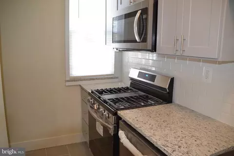 Kitchen - 83 Springton Rd, Upper Darby, PA 19082 photo 2 of 4
