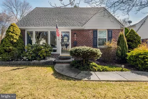 1320 University Ave, Morton, PA 19070