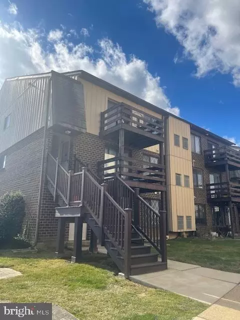 5200 Hilltop Dr #173, Brookhaven, PA 19015