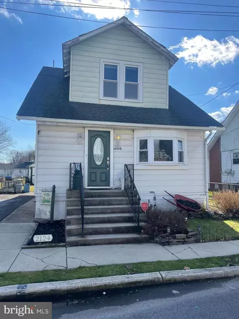 2124 Redwood Ave, Boothwyn, PA 19061
