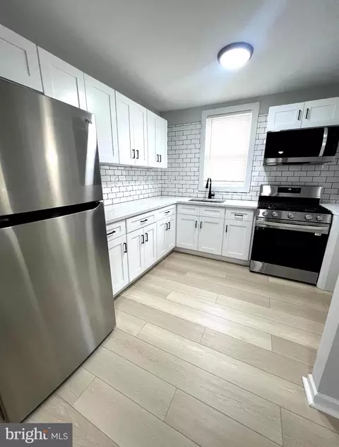 7103 Stockley Rd, Upper Darby, PA 19082