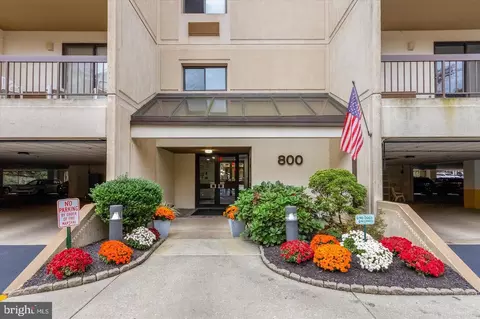 800 Avondale Rd #6G, Wallingford, PA 19086