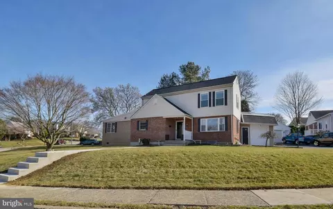 41 N Ann Rd, Broomall, PA 19008