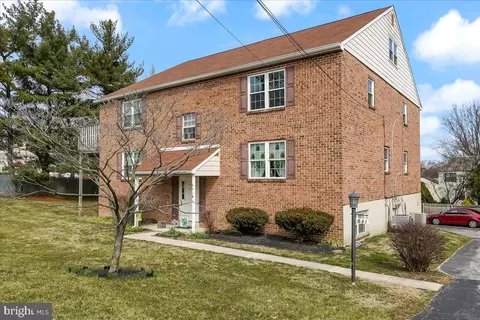 641 W Springfield Rd #B3, Springfield, PA 19064