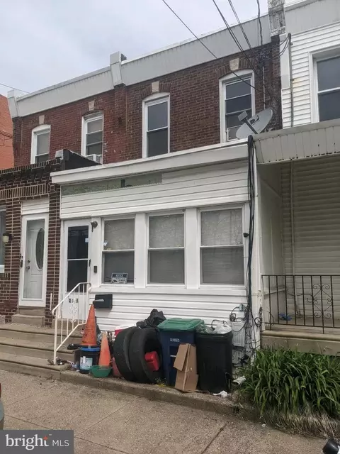 211 Spruce St, Darby, PA 19023