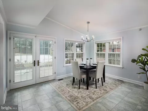 Dining - 524 W Beechtree Ln, Wayne, PA 19087 photo 3 of 4