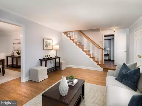 Living - 524 W Beechtree Ln, Wayne, PA 19087 photo 2 of 5