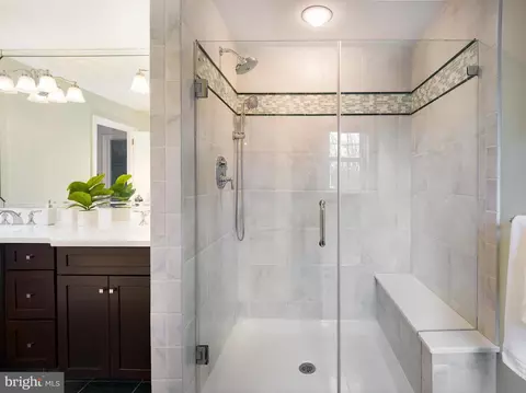 Bath - 524 W Beechtree Ln, Wayne, PA 19087 photo 6 of 6