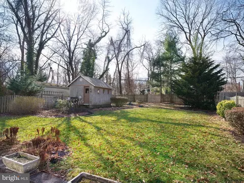 Exterior - 524 W Beechtree Ln, Wayne, PA 19087 photo 5 of 5