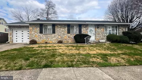 445 Childs Ave, Drexel Hill, PA 19026