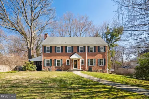 787 Woodlea Rd, Bryn Mawr, PA 19010