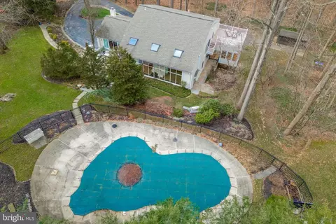 Exterior - 245 Biddulph Rd, Wayne, PA 19087 photo 6 of 15