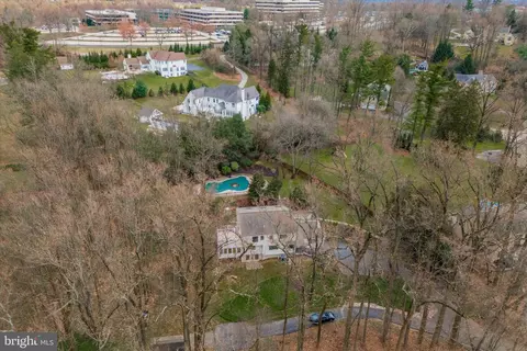 View/Area - 245 Biddulph Rd, Wayne, PA 19087 photo 4 of 4