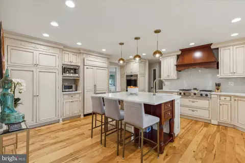 Kitchen - 245 Biddulph Rd, Wayne, PA 19087 photo 2 of 4
