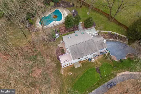 View/Area - 245 Biddulph Rd, Wayne, PA 19087 photo 2 of 4