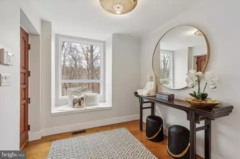 Entry Way - 245 Biddulph Rd, Wayne, PA 19087 photo 1 of 2