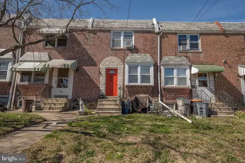 810 E 15th St, Chester, PA 19013