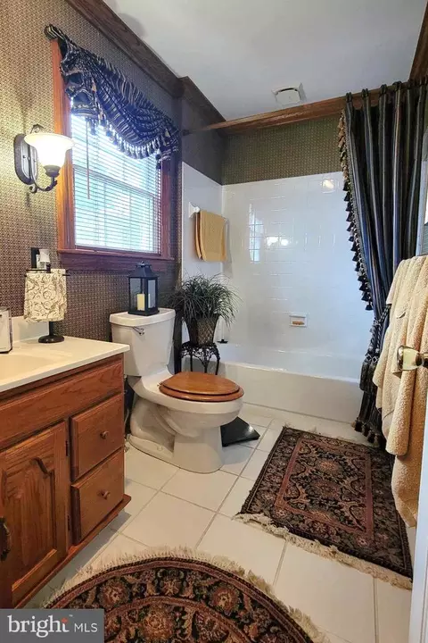 Bath - 208 Jacqueline Dr, Boothwyn, PA 19061 photo 2 of 2
