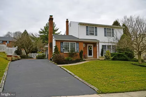 208 Jacqueline Dr, Boothwyn, PA 19061