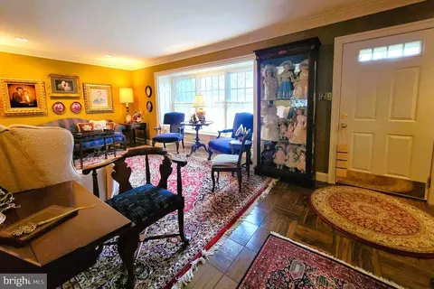 Living - 208 Jacqueline Dr, Boothwyn, PA 19061 photo 3 of 9