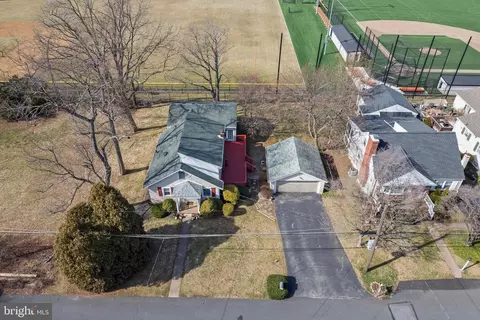210 4th Ave, Newtown Square, PA 19073