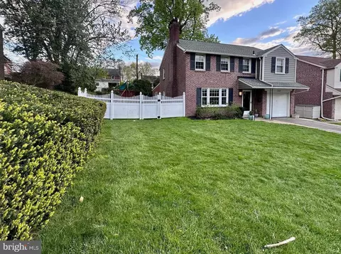 212 Warrior Rd, Drexel Hill, PA 19026