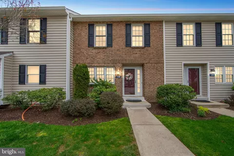 1206 N Glen Dr #1206, Glen Mills, PA 19342