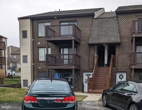 5200 Hilltop Dr #347 V21, Brookhaven, PA 19015