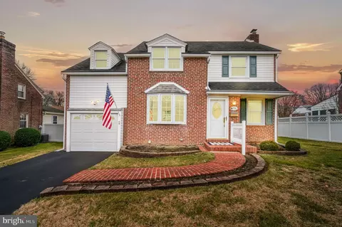 158 S Norwinden Dr, Springfield, PA 19064