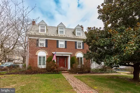 241 N Highland Ave, Lansdowne, PA 19050