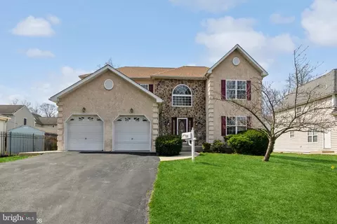 174 Beechwood Ave, Secane, PA 19018