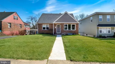 120 Henderson Ave, Norwood, PA 19074