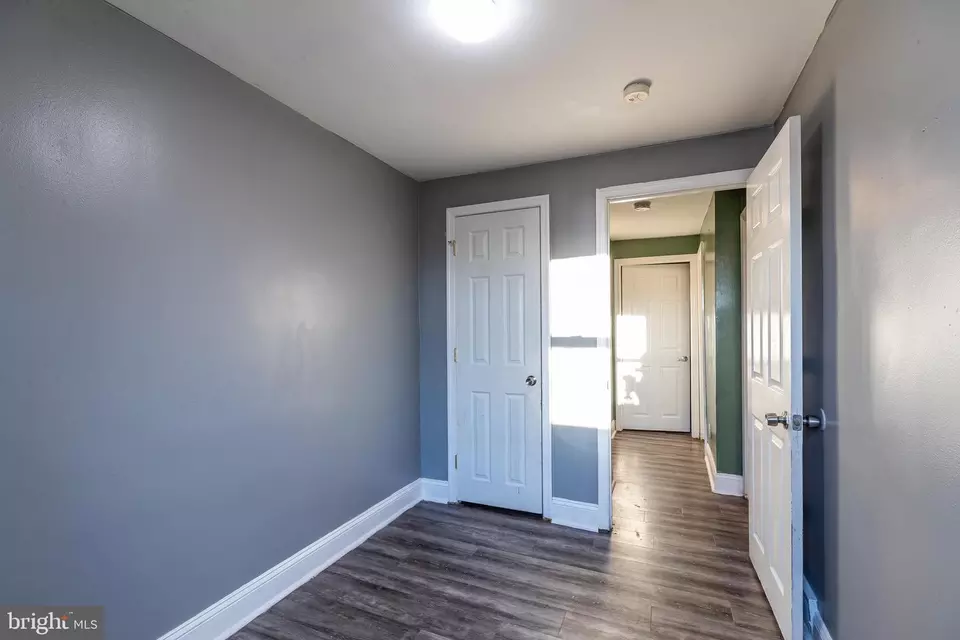 Entry Way - 938 Delview Dr, Folcroft, PA 19032 photo 10 of 10