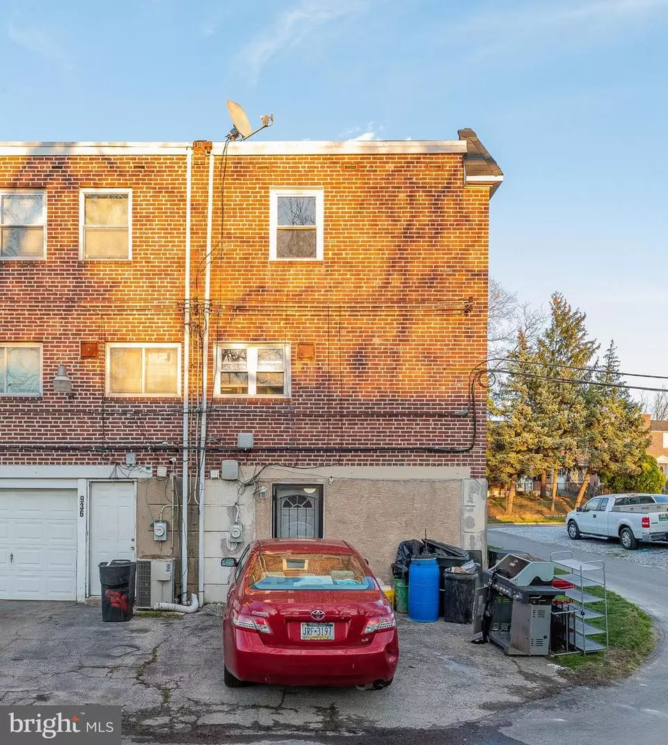 Exterior - 938 Delview Dr, Folcroft, PA 19032 photo 3 of 4