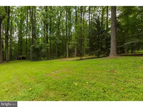 8 Atwater Rd, Chadds Ford, PA 19317