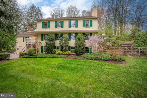 337 Echo Valley Ln, Newtown Square, PA 19073