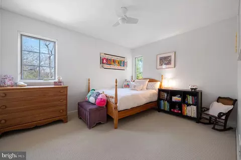 Bedroom - 252 Ravenscliff, Wayne, PA 19087 photo 2 of 6