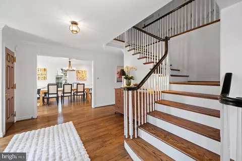 Entry Way - 252 Ravenscliff, Wayne, PA 19087 photo 2 of 8