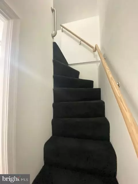 Entry Way - 3 E 9th St, Marcus Hook, PA 19061 photo 1 of 4