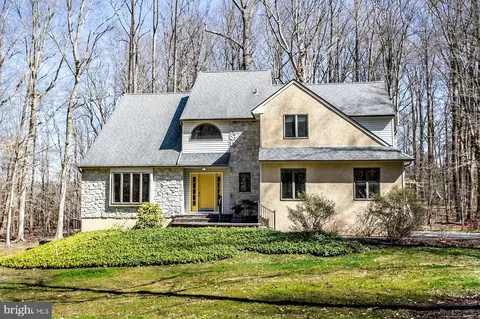 51 Carter Rd, Thornton, PA 19373