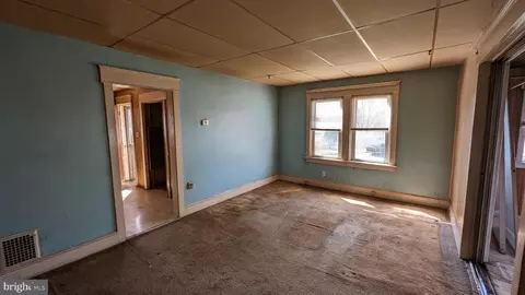 815 Pleasant Ave, Marcus Hook, PA 19061 photo 11