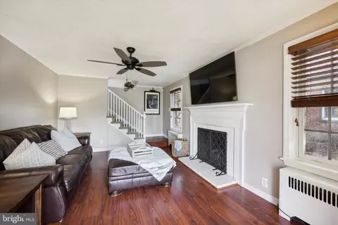 Entry Way - 2307 Franklin Ave, Secane, PA 19018 photo 1 of 4