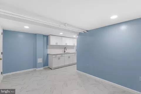 205 Glendale Rd, Upper Darby, PA 19082 photo 17