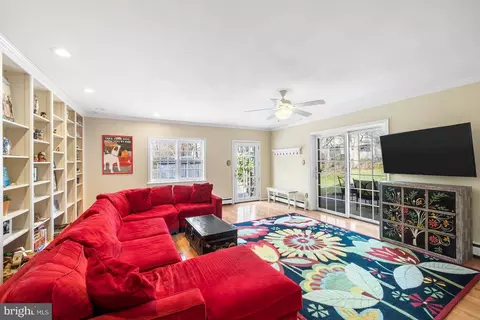229 E Beechtree Ln, Wayne, PA 19087 photo 13