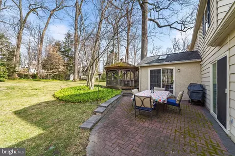 229 E Beechtree Ln, Wayne, PA 19087 photo 6