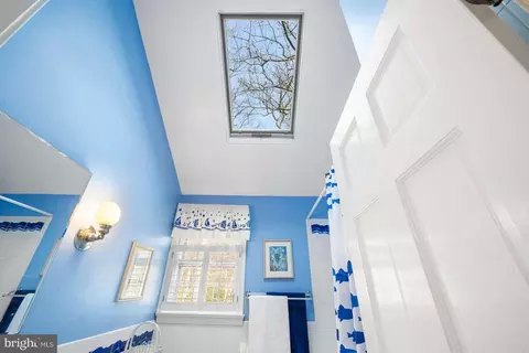 229 E Beechtree Ln, Wayne, PA 19087 photo 23