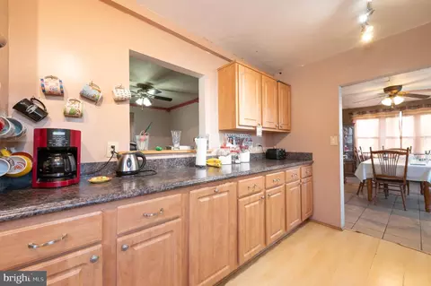 Entry Way - 30 Johnson Ave, Marcus Hook, PA 19061 photo 1 of 14