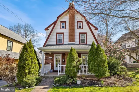 2435 Linden Dr, Havertown, PA 19083