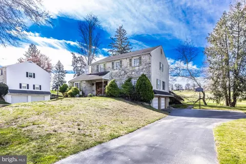 688 W Rolling Rd, Springfield, PA 19064 photo 3